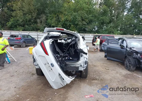 2022 Toyota Highlander Hybrid Xle from USA, damaged, VIN 5TDHBRCH3NS542541